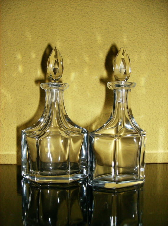 Whirlpool vijandigheid geboorte Set glazen flesjes met gefacetteerde stop - Giftshop-Symbolique